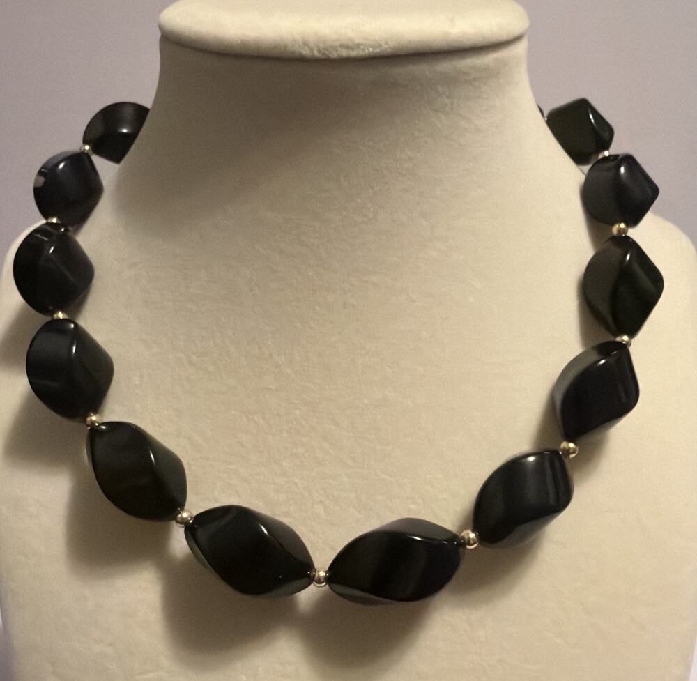 Retro Napier Necklace ~16” Gold Tone & Black Lucite Beads